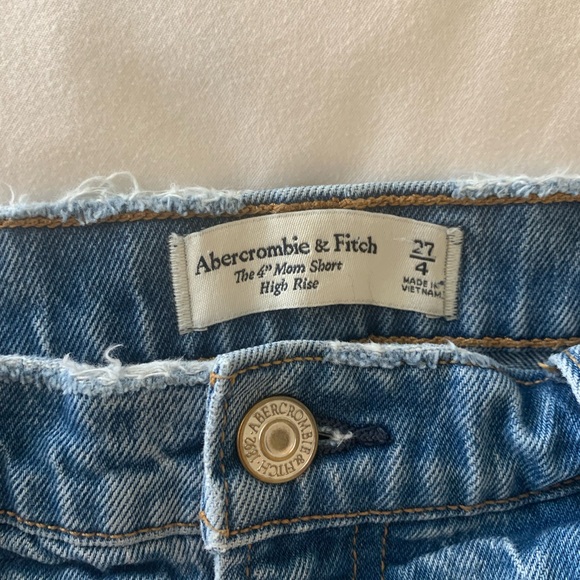 High rise mom shorts - Picture 3 of 3